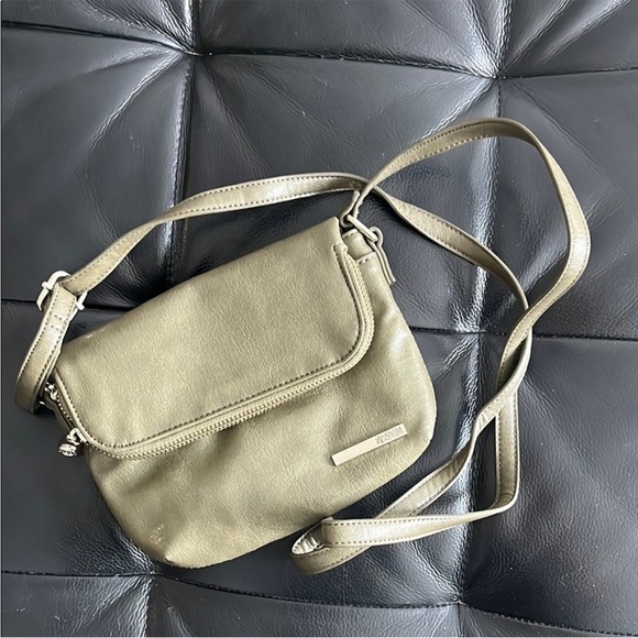 Kenneth Cole Reaction Olive Crossbody Bag - Picture 1 of 5